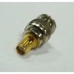 CONNETTORE ADATTATORE DA BNC MASCHIO A SMA FEMMINA