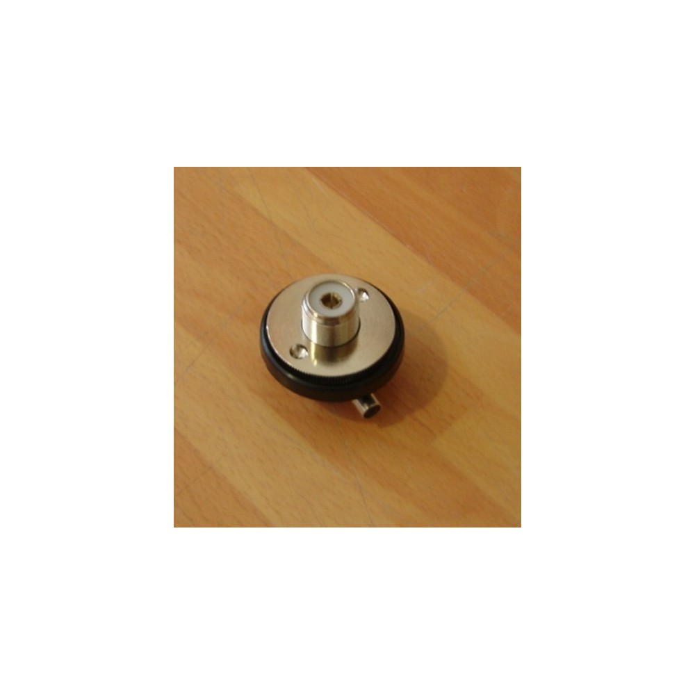 CONNETTORE CENTRO TETTO A 90 GRADI SO239 A VITE PER RG58/RF195 CON GUARNIZIONE IDRAULICA