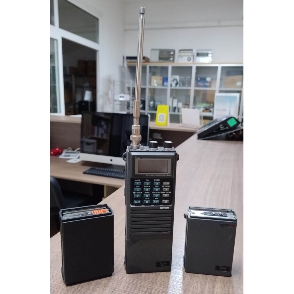 ICOM IC-A20 RTX AEREONAUTICO VHF AM CON 2 PACCHI BATTERIA E CARICABATTERIA