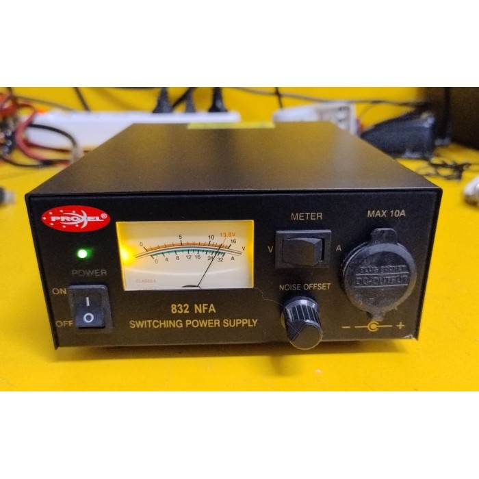 PROXEL 832 NFA ALIMENTATORE SWITCHING 30A 13,8V - OTTIMO STATO