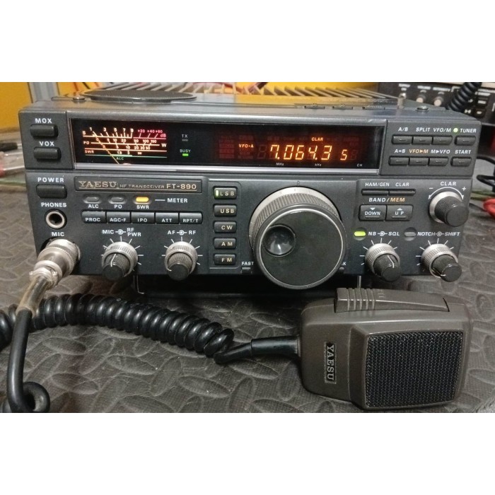 YAESU FT-890 HF 0-30mhz ALL MODE CON ACCORDATORE AUTOMATICO - RARISSIMO - PERFETTO STATO