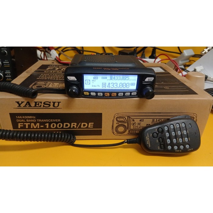 YAESU FTM-100DR C4FM/FM DIGITAL VHF/UHF NON APERTO DI BANDA - PERFETTO STATO