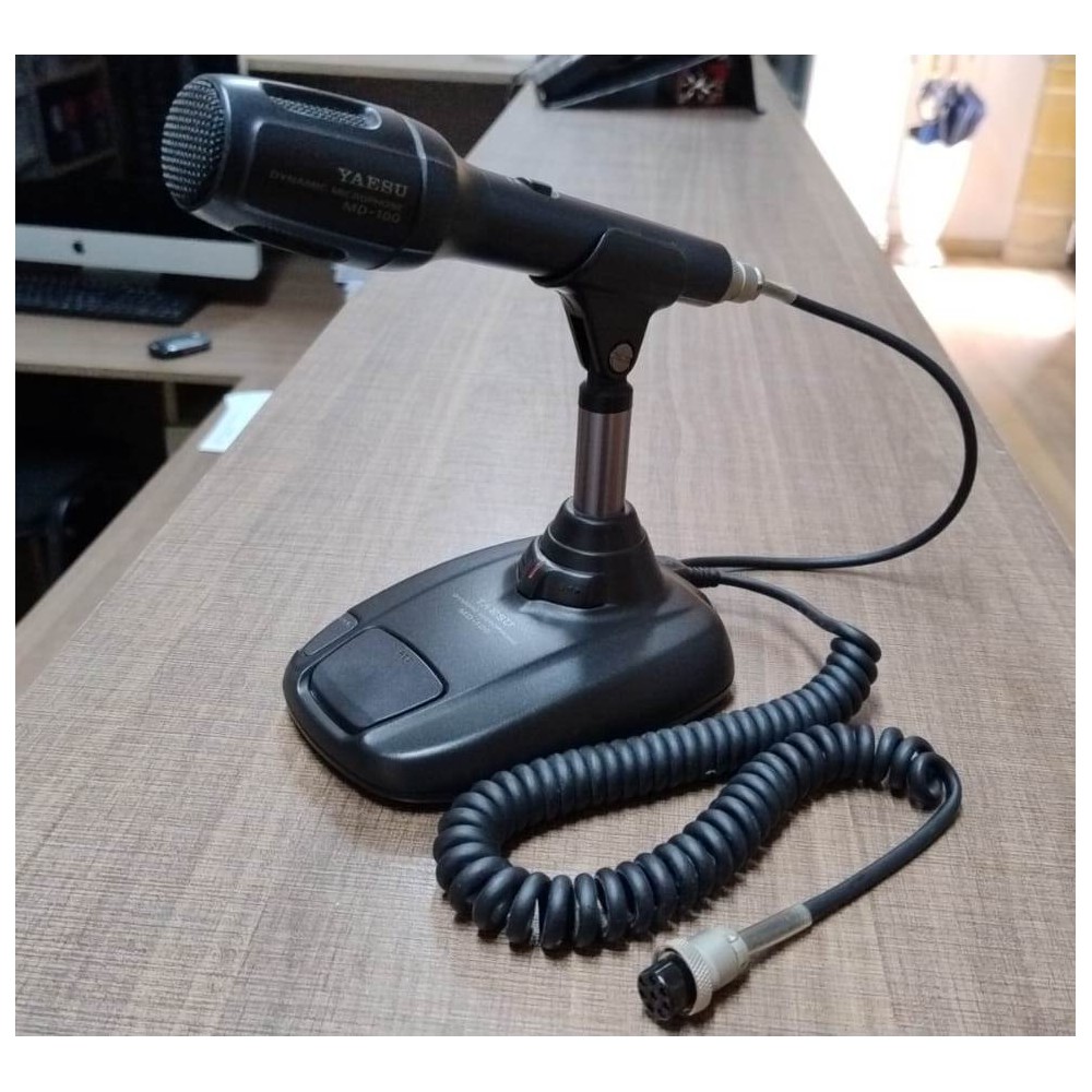 YAESU MD-100 MICROFONO DINAMICO DA BASE - PARI AL NUOVO